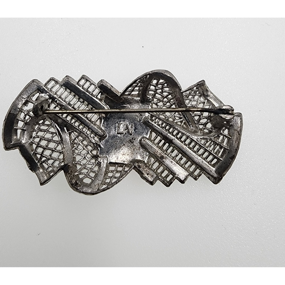 Vintage Little Nemo LN Brooch Art Deco Red Glass Filigree Silver Tone 1930s - Picture 2 of 15